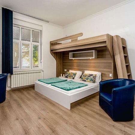 Ikar Apartments Belgrado Exterior foto