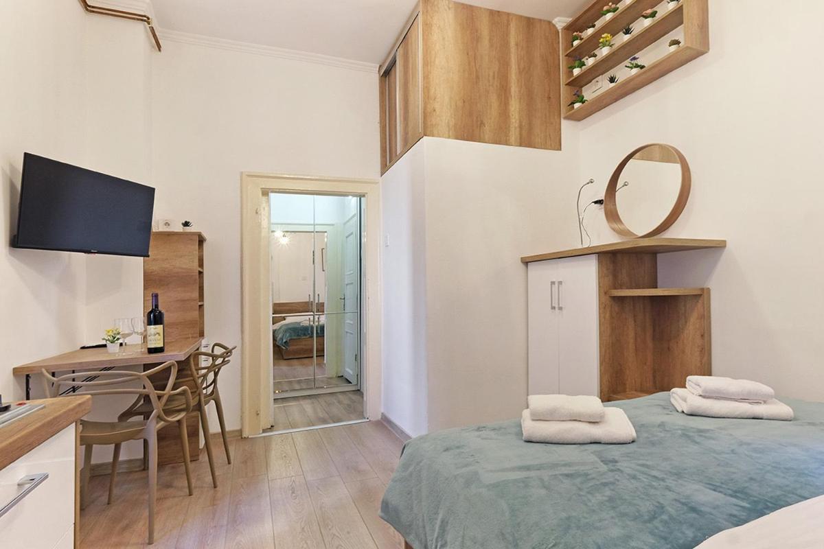 Ikar Apartments Belgrado Exterior foto
